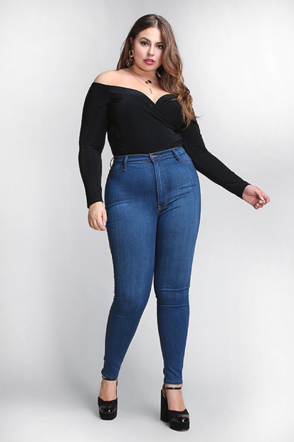 Size 1X Model